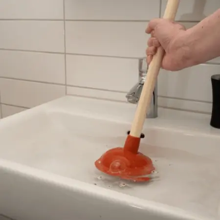 Use A Plunger For Sink